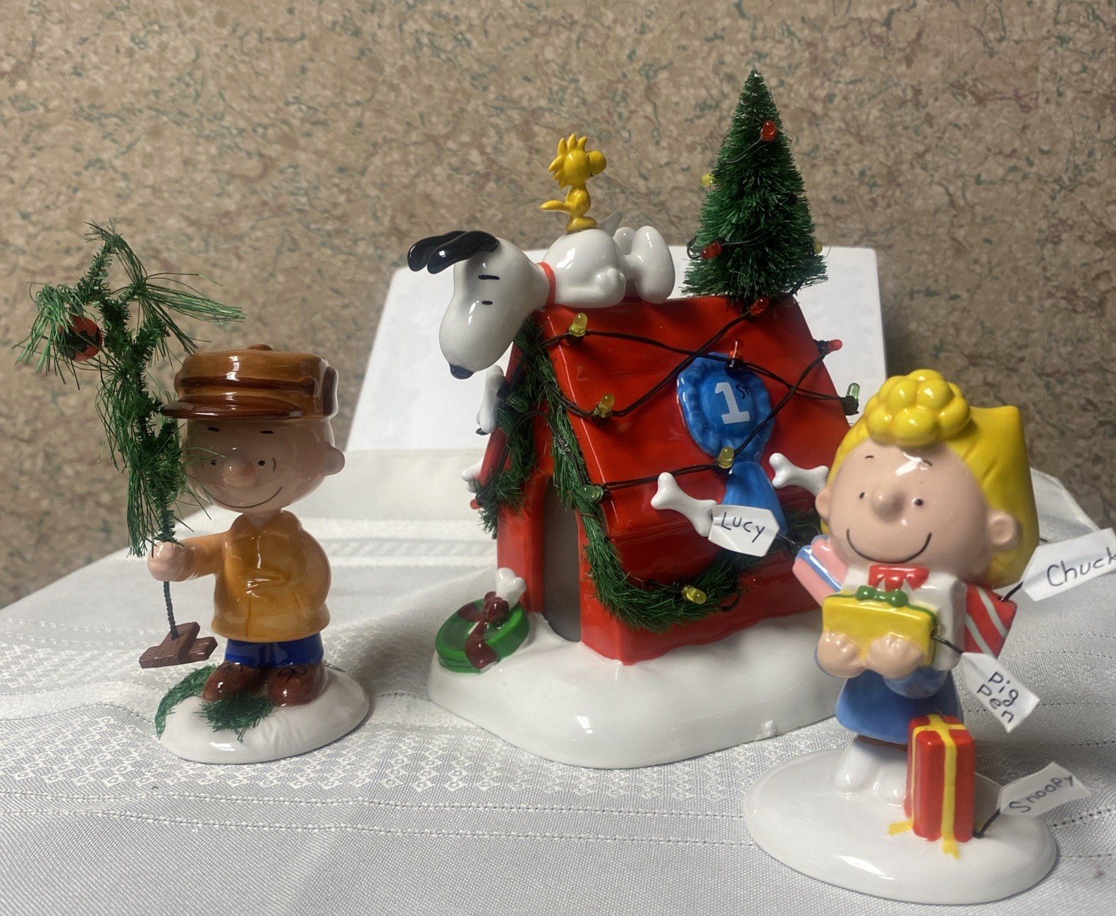 Peanuts A Very Snoopy Christmas  Set of 3, Dept 56 Village