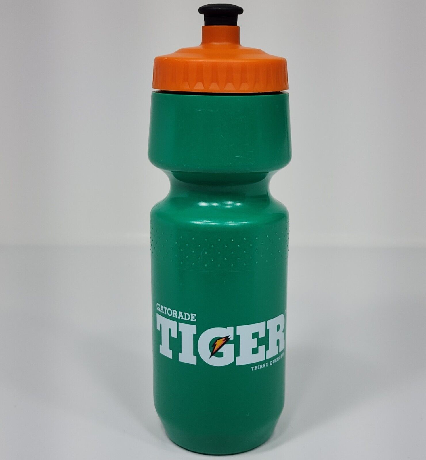 Gatorade Tiger Woods Water Bottle Thirst Quencher Vintage Orange Green Plastic