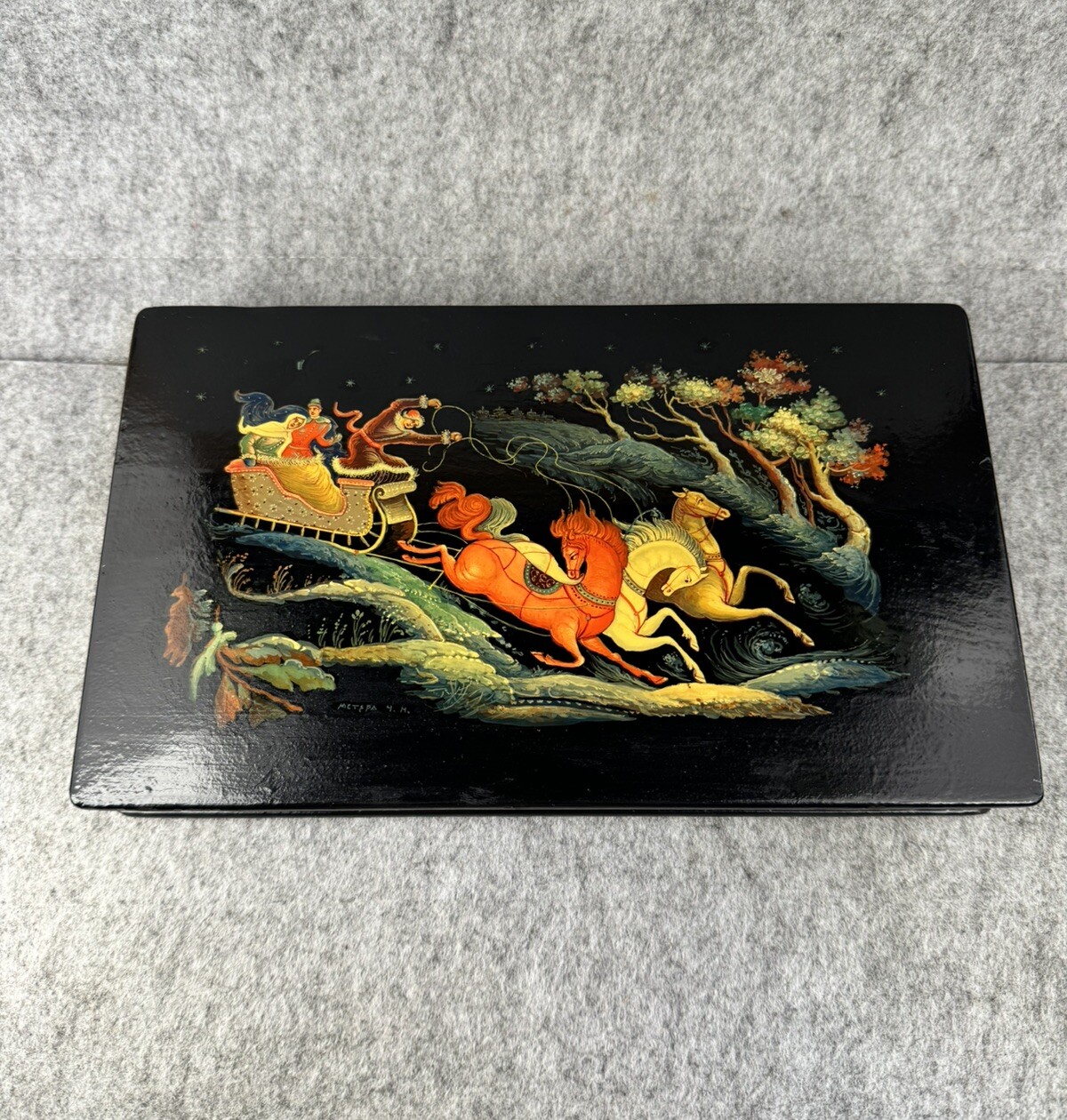 Mstera 1980s Russian Lacquer box \