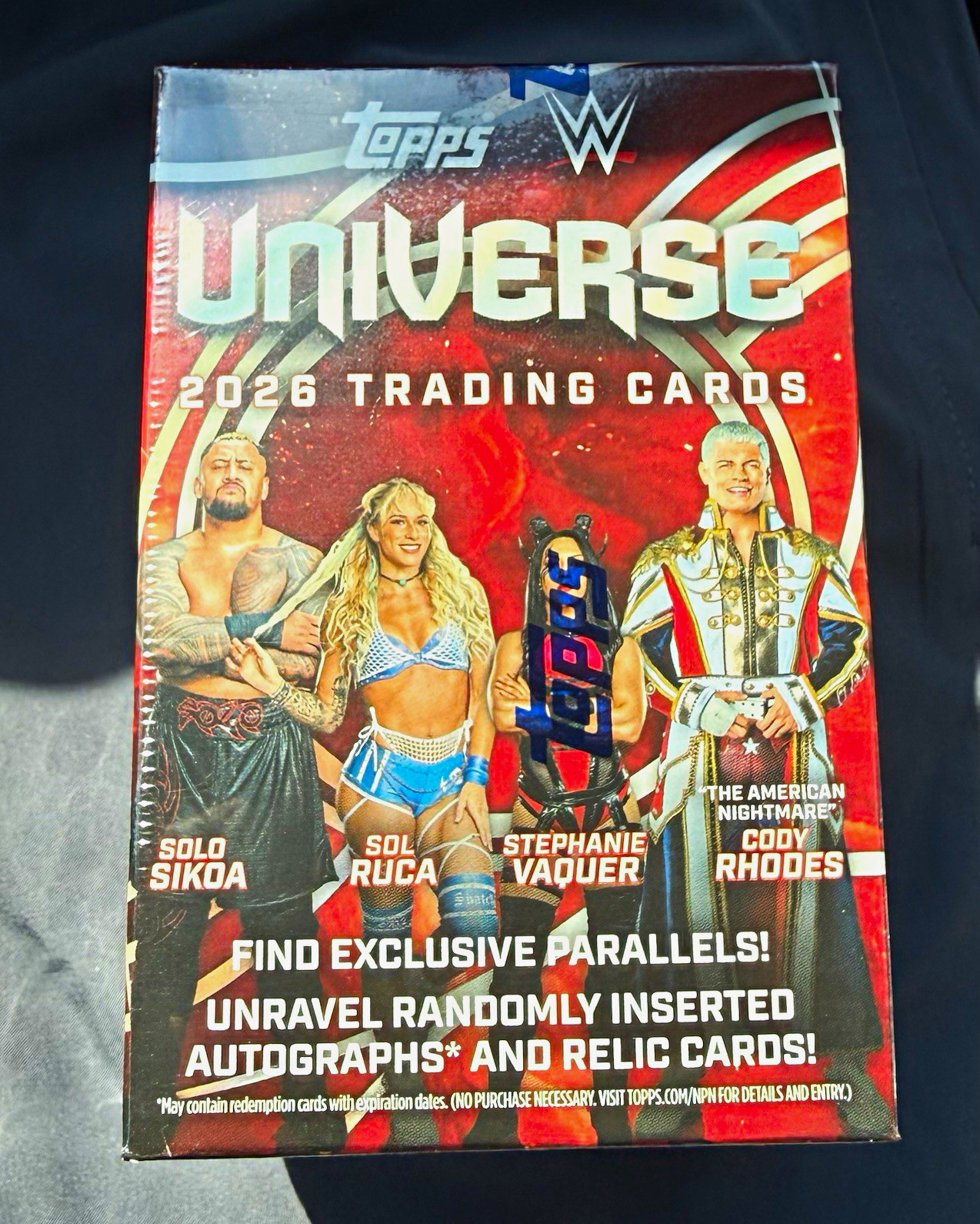 Topps WWE Universe 2026 Trading Cards Box (6 Packs / 36 Cards)
