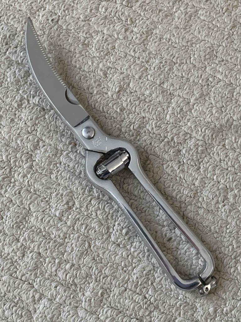 Vintage Valley Forge 6990 Stainless Steel Chrome Poultry Shears Made in Italy Vintage Valley Forge 6990 Stainless Steel Chrome Poultry Shears Made in Italy