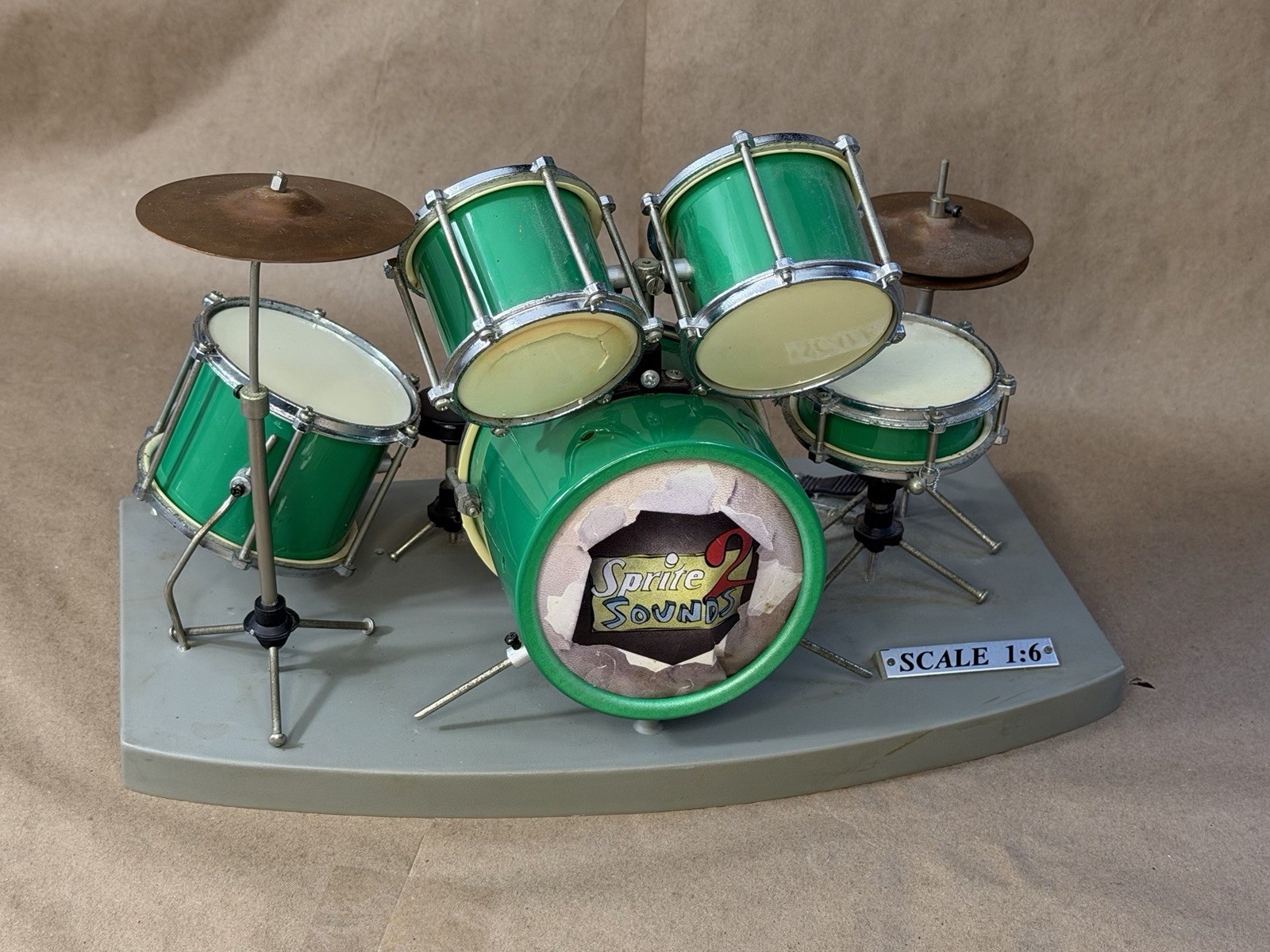 Vintage Miniature Drum Set Sprite Sound Scale 1:6 Green Drum Kit Display Model