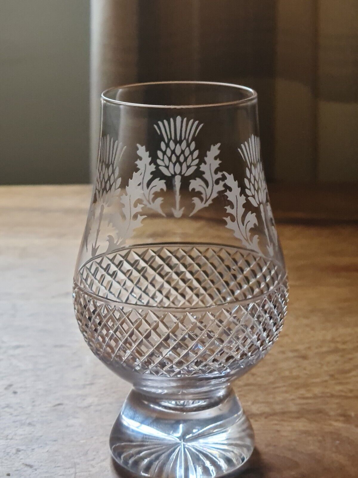New Edinburgh Thistle Design Hand Cut & Polished 7oz  Whisky Glass New Design 
