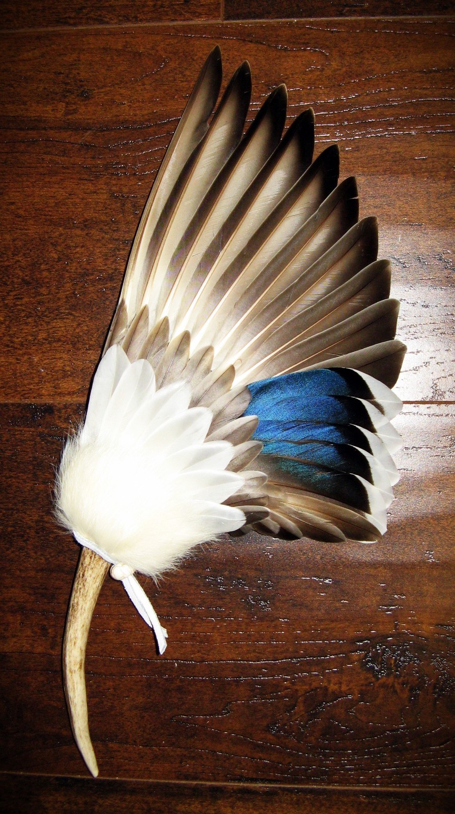 BLUE DRAKE NATIVE AMERICAN SMUDGE FEATHER FAN ANTLER