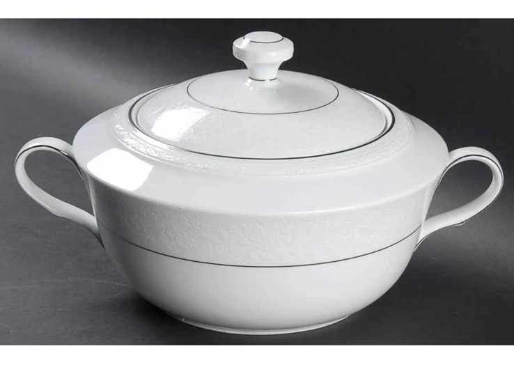 Noritake Whitecliff Platinum Round Covered Vegetable Bowl 1321008