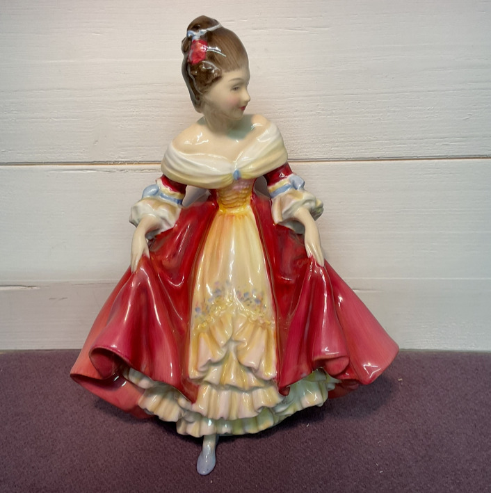 Royal Doulton “Southern Belle” Figurine - HN2229 - Excellent Condition