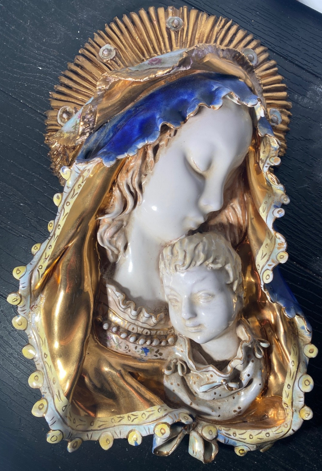 *** VINTAGE NUNS CONVENT CARBET ITALY #749 VIRGIN MARY W/ CHILD 3-D WALL PLAQUE