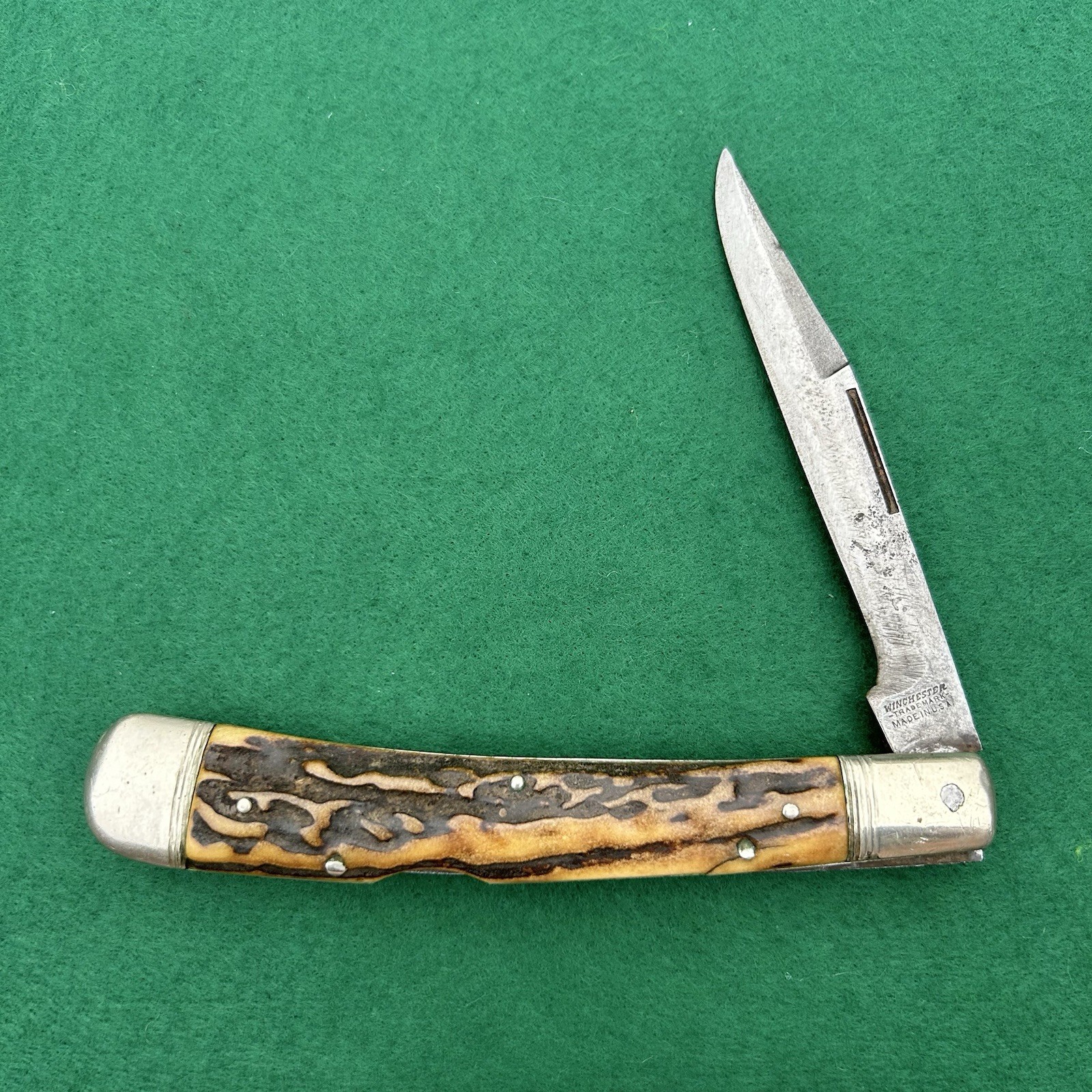 Winchester Trademark Made in USA Model 1950 Stag Lockback Folding Hunter Old Winchester Trademark Made in USA Model 1950 Stag Lockback Folding Hunter Old