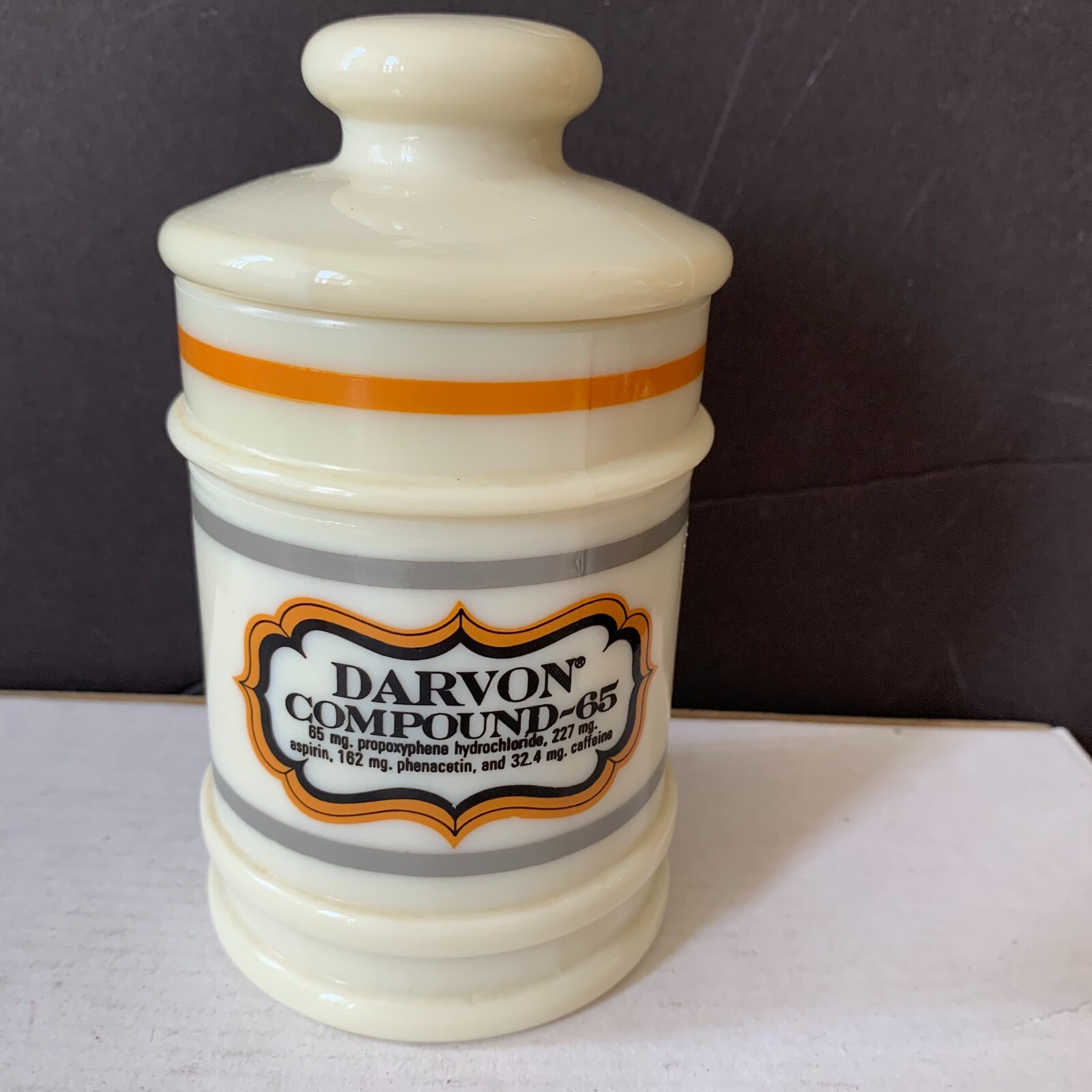 Vintage Darvon Compound-65 Apothecary Pharmaceutical Glass Jar w/ Lid   f