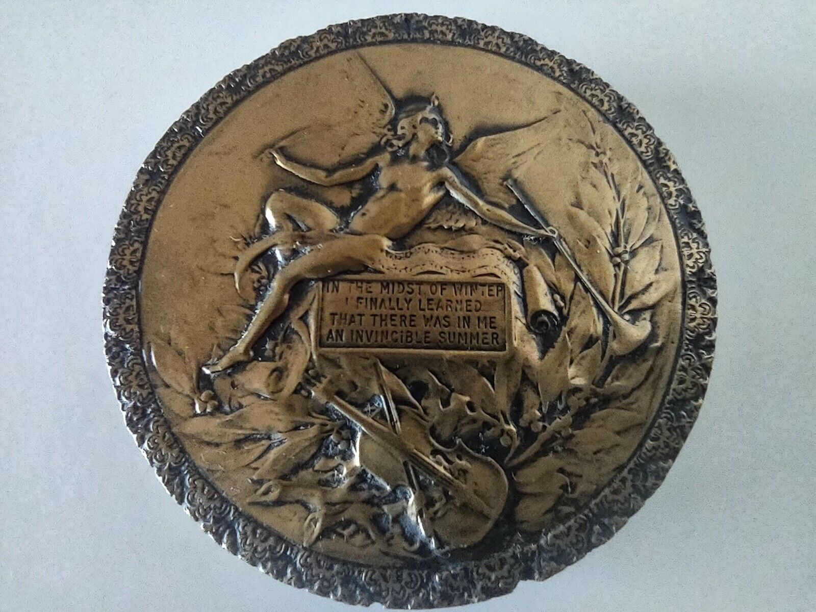 Vintage 1977 Giovanni Schoeman Cast Bronze Midst Of Winter Medallion Paperweight