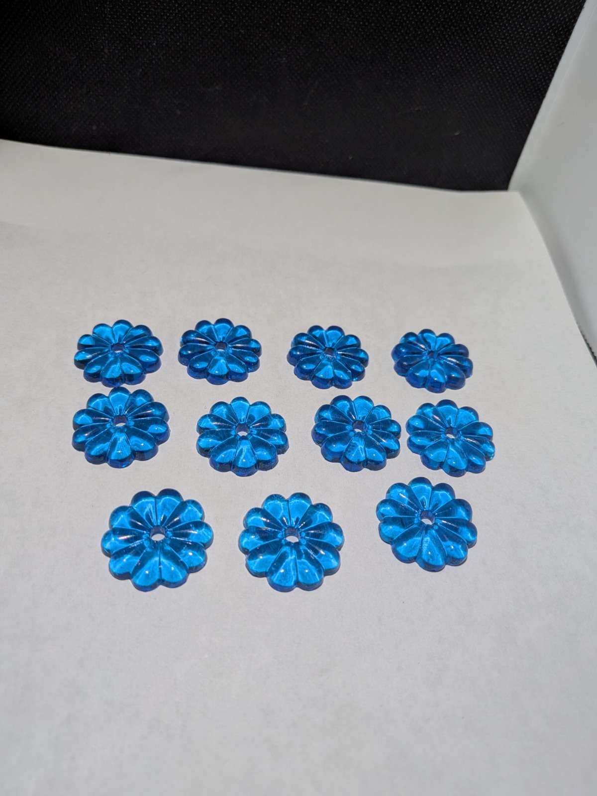 VTG LOT OF 11 ITALIAN BLUE CRYSTAL ROSETTE FLOWER PRISM CHANDELIER LAMP PART 1\