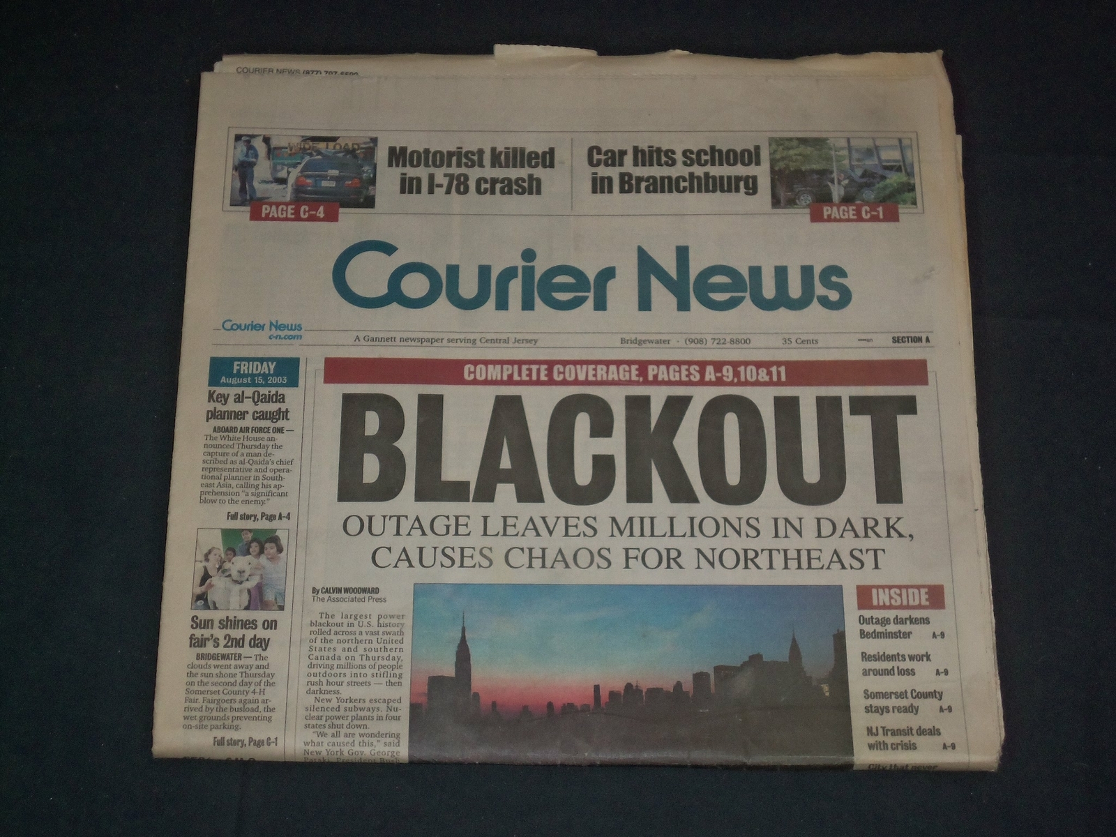 2003 AUGUST 15 COURIER NEWS NEWSPAPER - BLACKOUT IN THE NORTHEAST - NP 3501