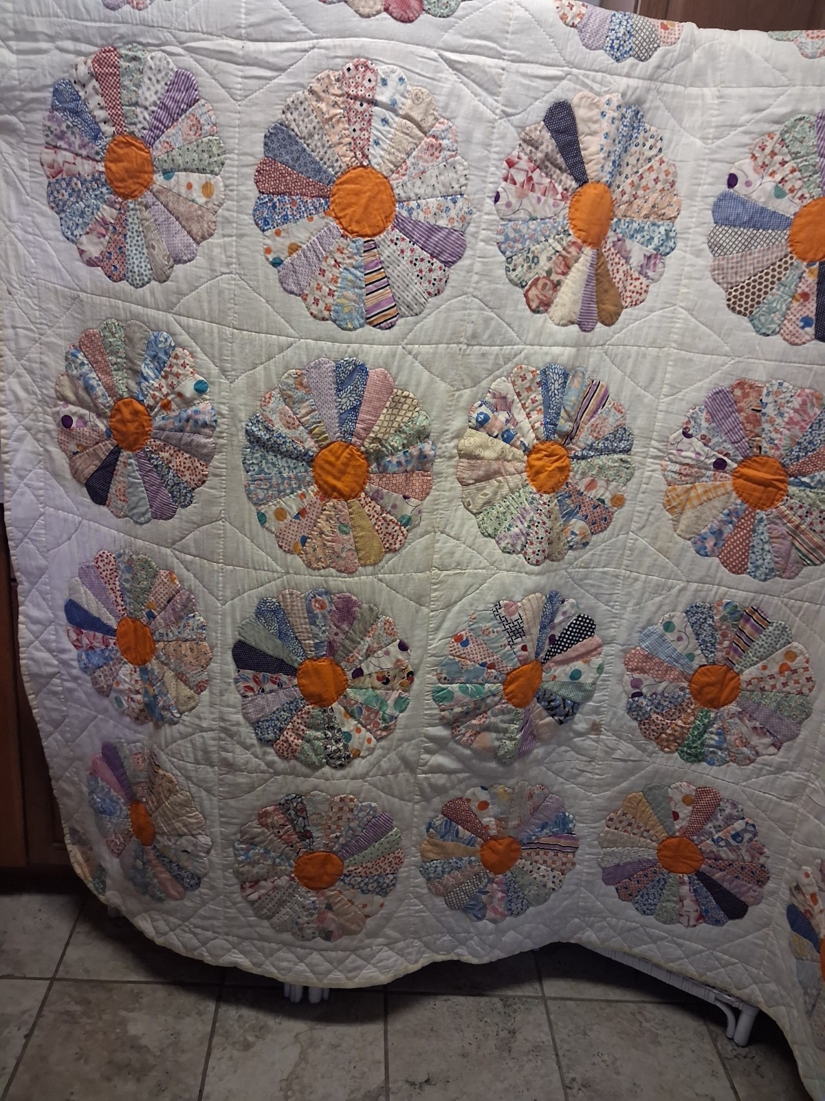 Vtg Grandmother’s Flower Garden Quilt Hand Pieced Stitched & Quilted 85