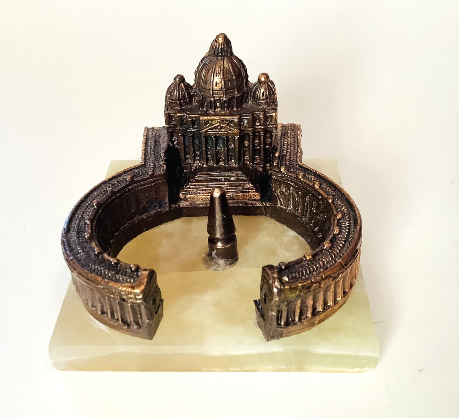 Metal Vtg St Peter’s Basilica Alabaster Marble Base Rome Vatican Souvenir 3x3 in Metal Vtg St Peter’s Basilica Alabaster Marble Base Rome Vatican Souvenir 3x3 in