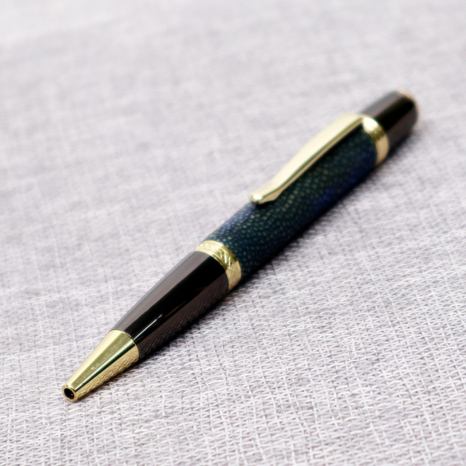 Personalized Luxury Unique Ballpoint Stringray Leather Pen Black Lacquer #34