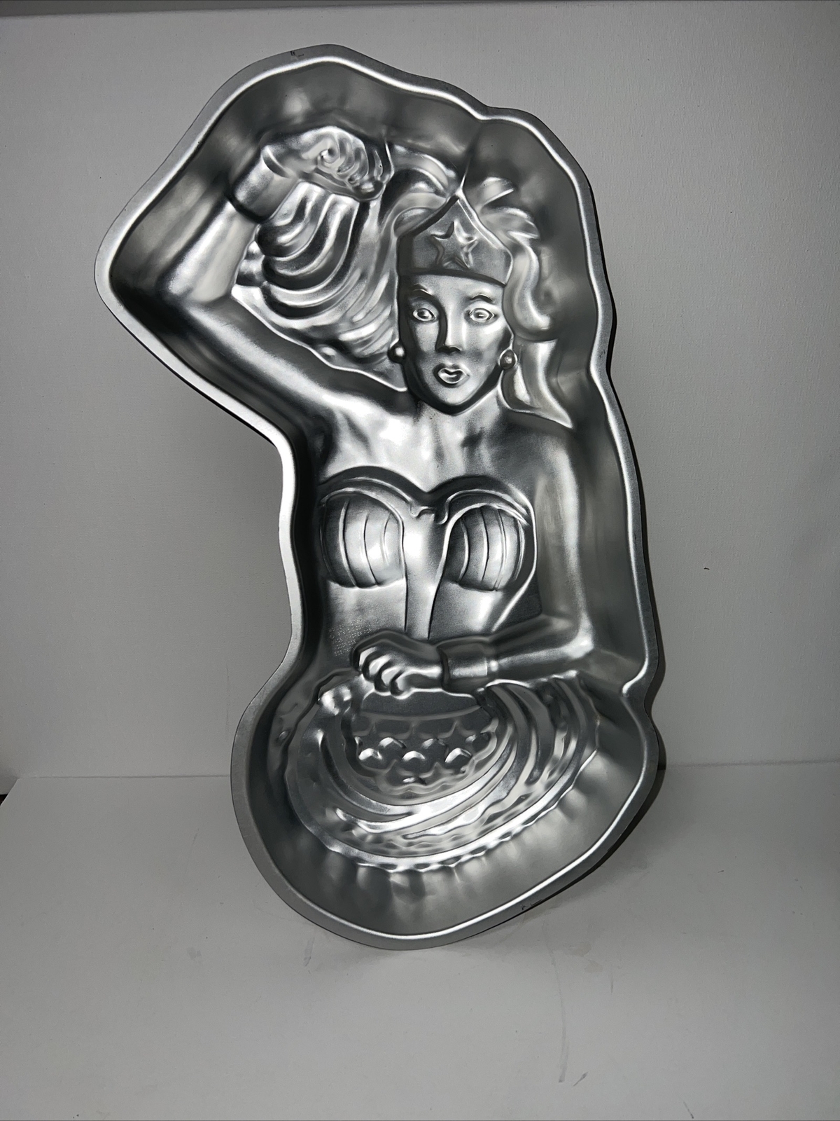 VTG 1978 Wonder Woman Cake Pan Wilton DC Comics #502-7679