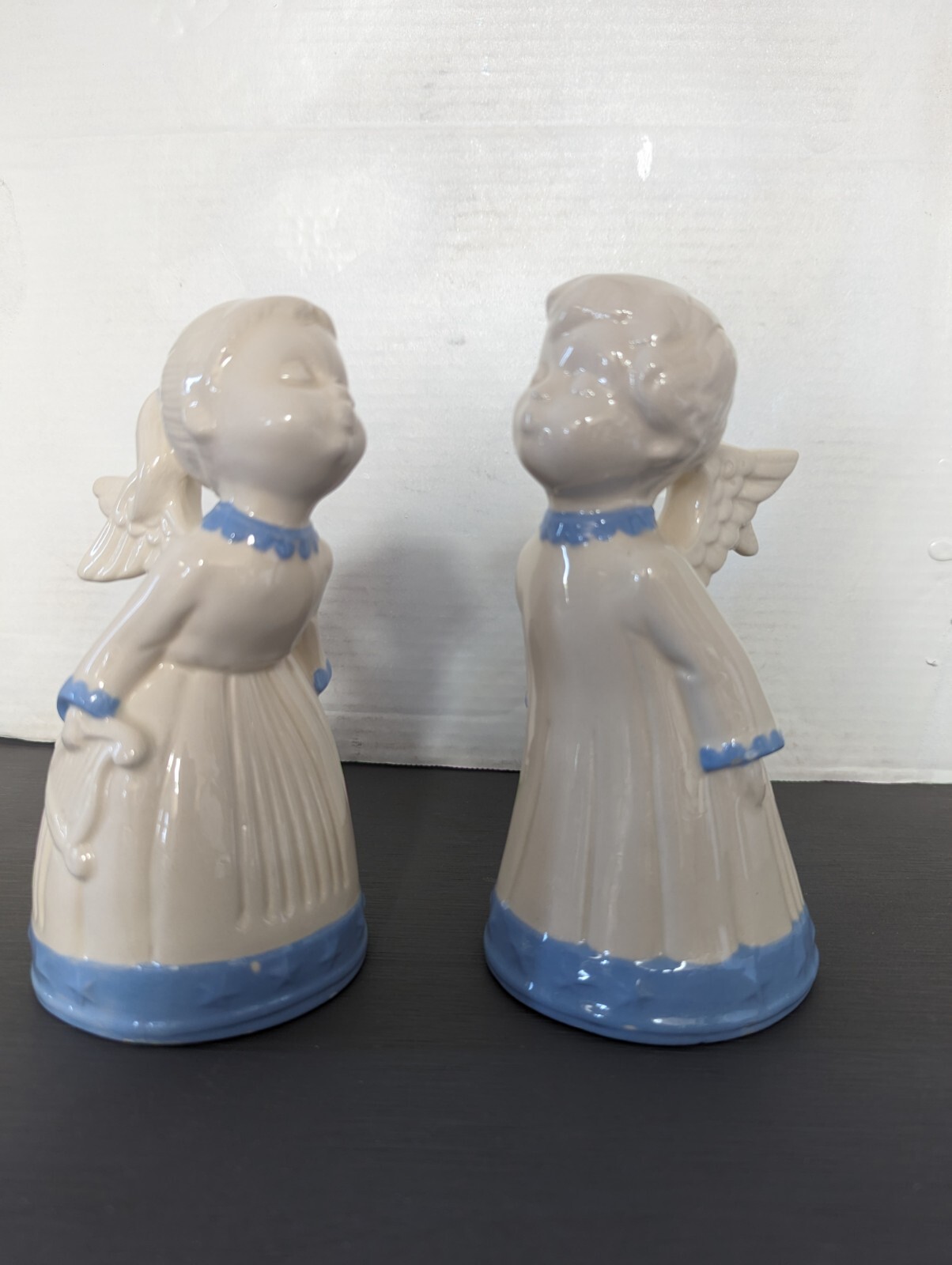 Porcelain Kissing Angels Figurines. Angel Boy & Girl. Porcelain Kissing Angels Figurines. Angel Boy & Girl.