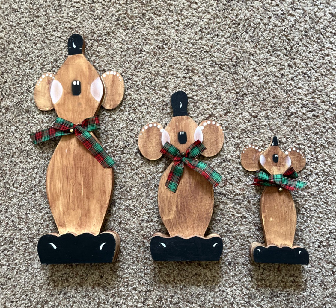 Set of 3 Adorable Wooden Christmas Singing Mice  Cute