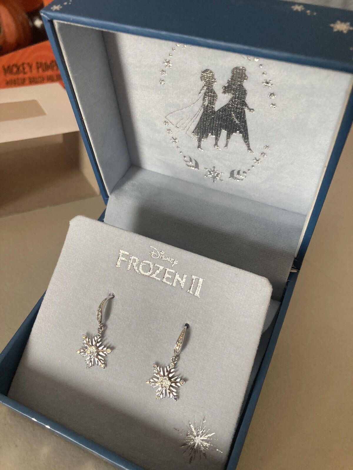 Disney X RockLove FROZEN II 2 Pierced Snowflake Crystal Earrings Elsa NIB