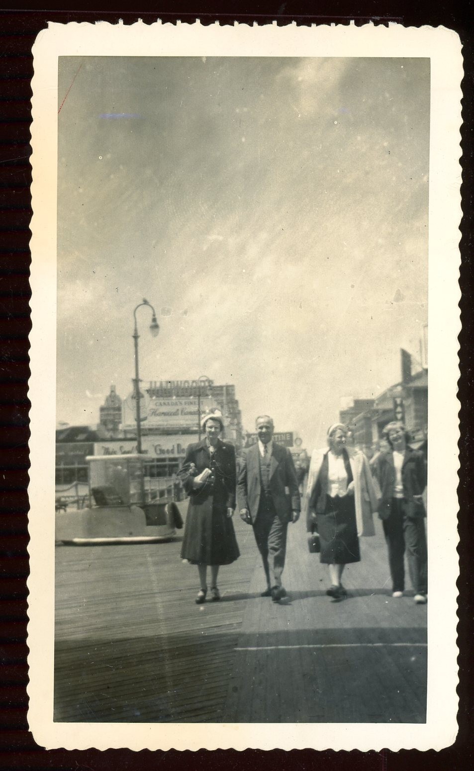 Vintage Photo  ATLANTIC CITY NJ BOARDWALK SIGNS 1950 05