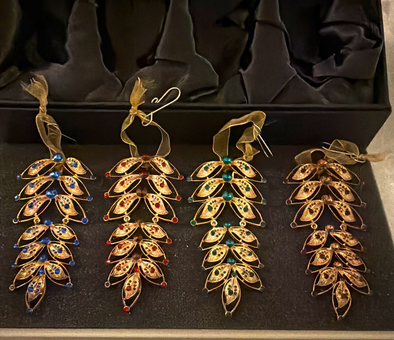 Set of 4 Vintage Gold Tone Leaf Hanging Christmas Ornaments Blue Red Green Set of 4 Vintage Gold Tone Leaf Hanging Christmas Ornaments Blue Red Green