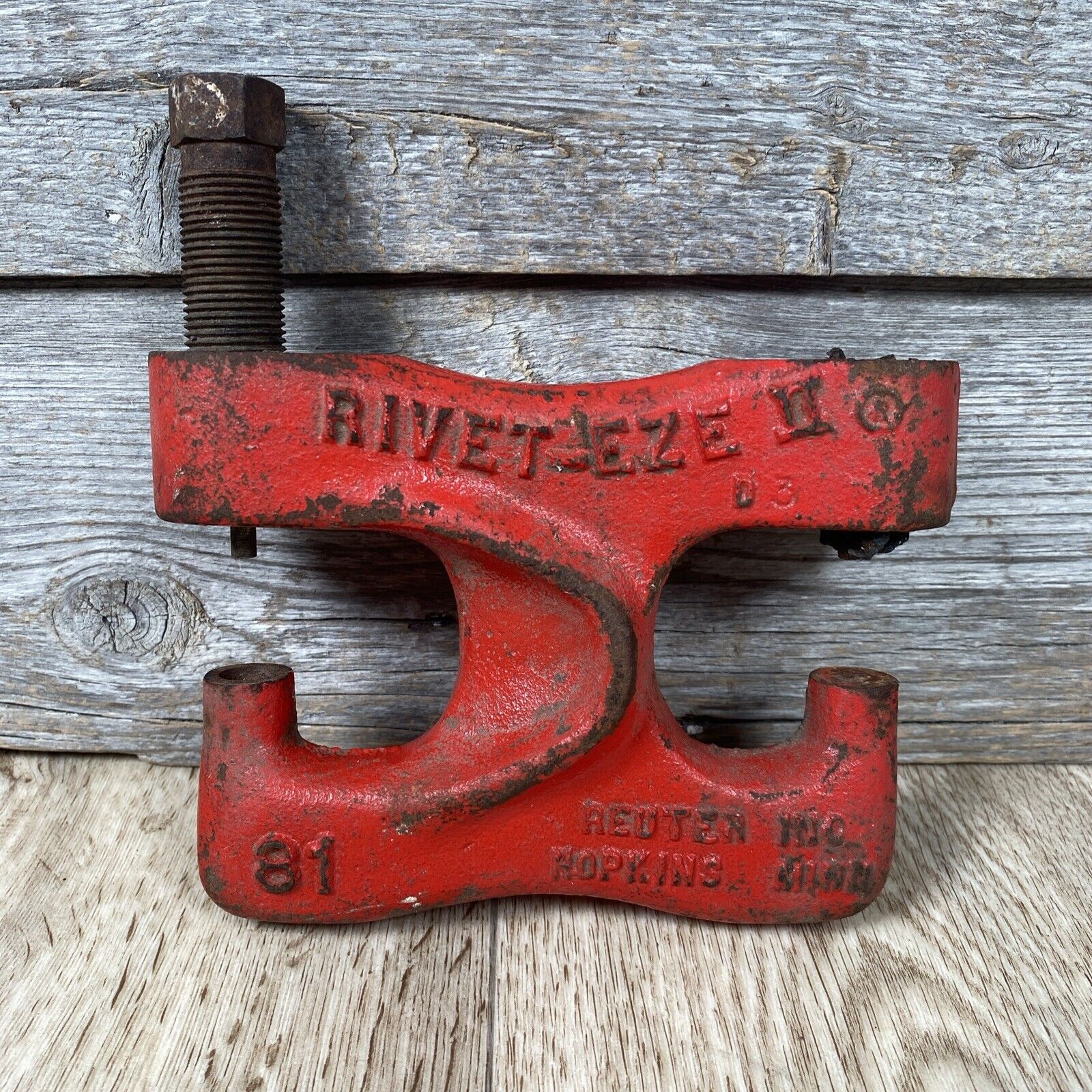 Vintage Cast Iron Riveter RIVET-EZE II Reuter Inc. Hopkins, Minn. Part Missing
