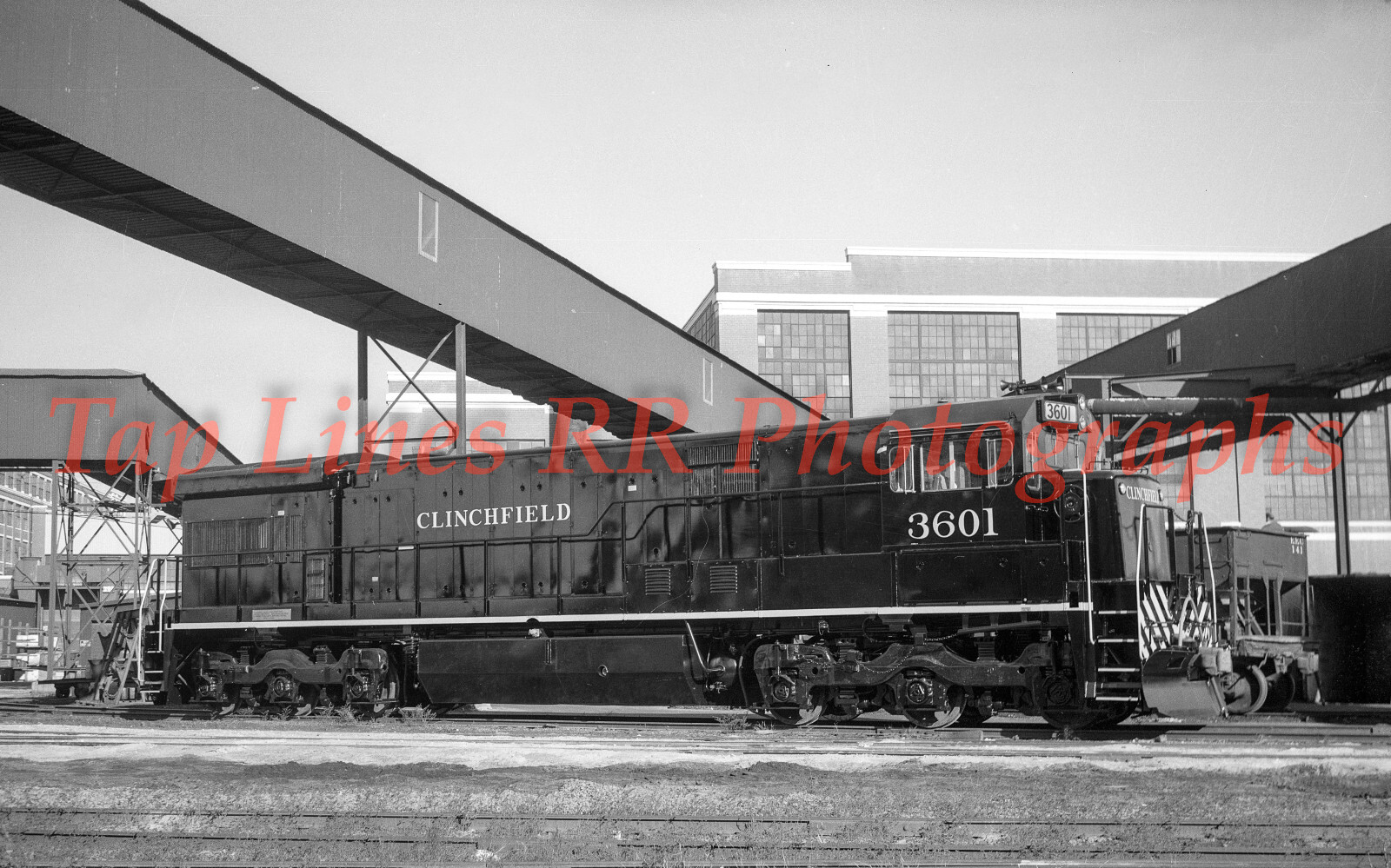 Clinchfield RR #3601 U36C at GE Plant in Erie PA 10-19-1971 NEW 5X8 PHOTO