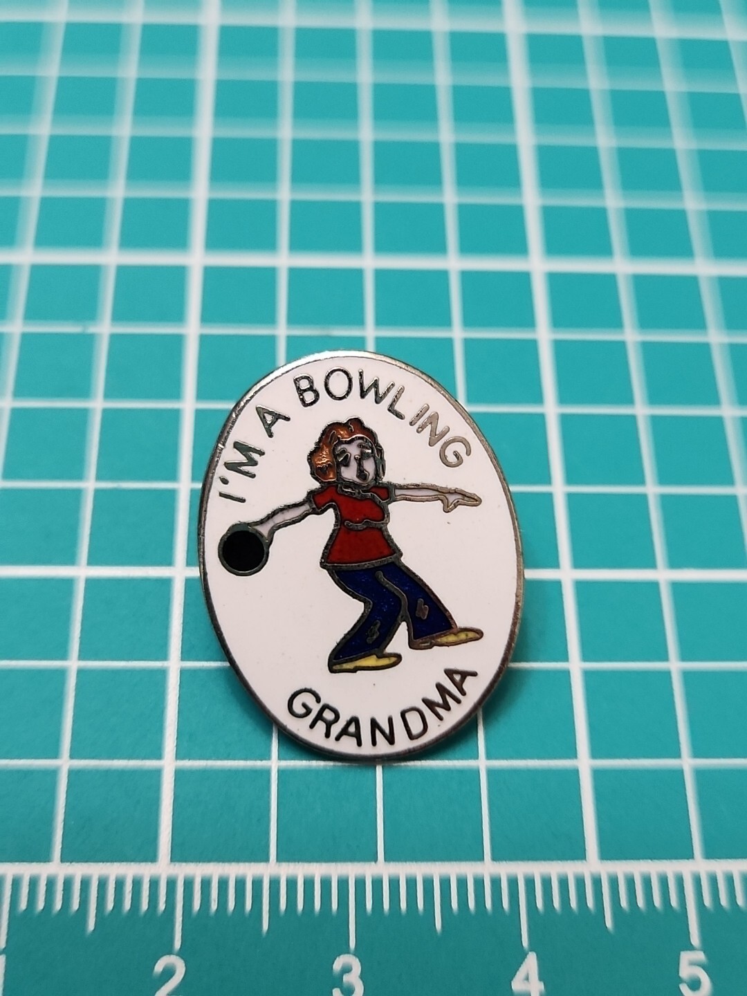 Vtg I\'m A Bowling Grandma Silver Tone Lapel Pin