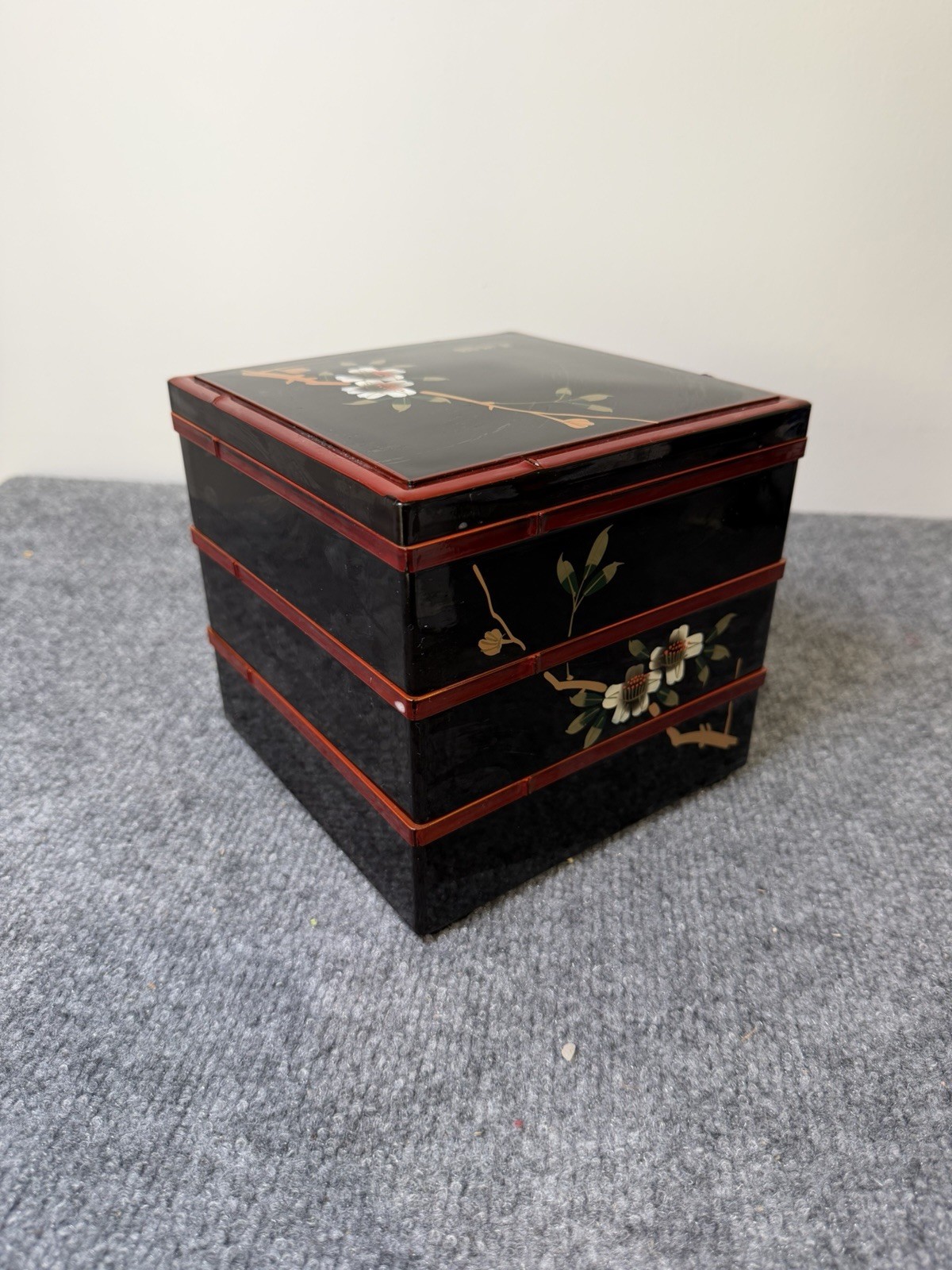 Vintage Japanese Jubako 3 Tier Stacking Lacquer Box Floral Black Red