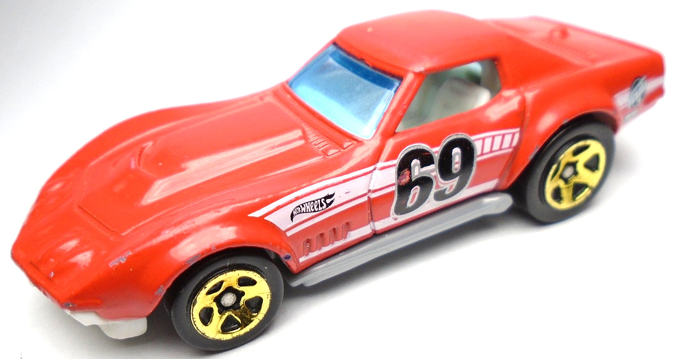 2012 HOT WHEELS \'69 CHEVY COPO CORVETTE #69 RED 1:64 DIECAST 2 7/8\ 2012 HOT WHEELS \'69 CHEVY COPO CORVETTE #69 RED 1:64 DIECAST 2 7/8\