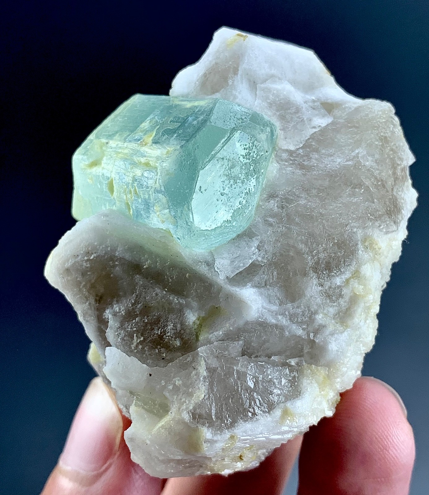569 Carat Matrix Aquamarine Crystal specimen from Skardu, Pakistan