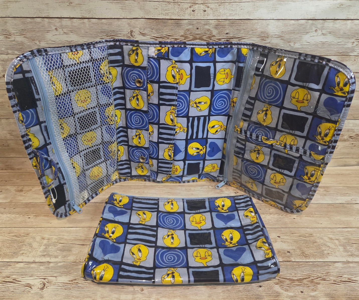 Vintage Y2K Looney Tunes Tweety Bird Make Up Toiletry Travel Bag Case 2000