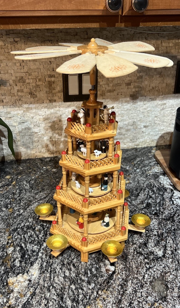 VTG RARE 4-Tier Weihnachts Pyramide 20\