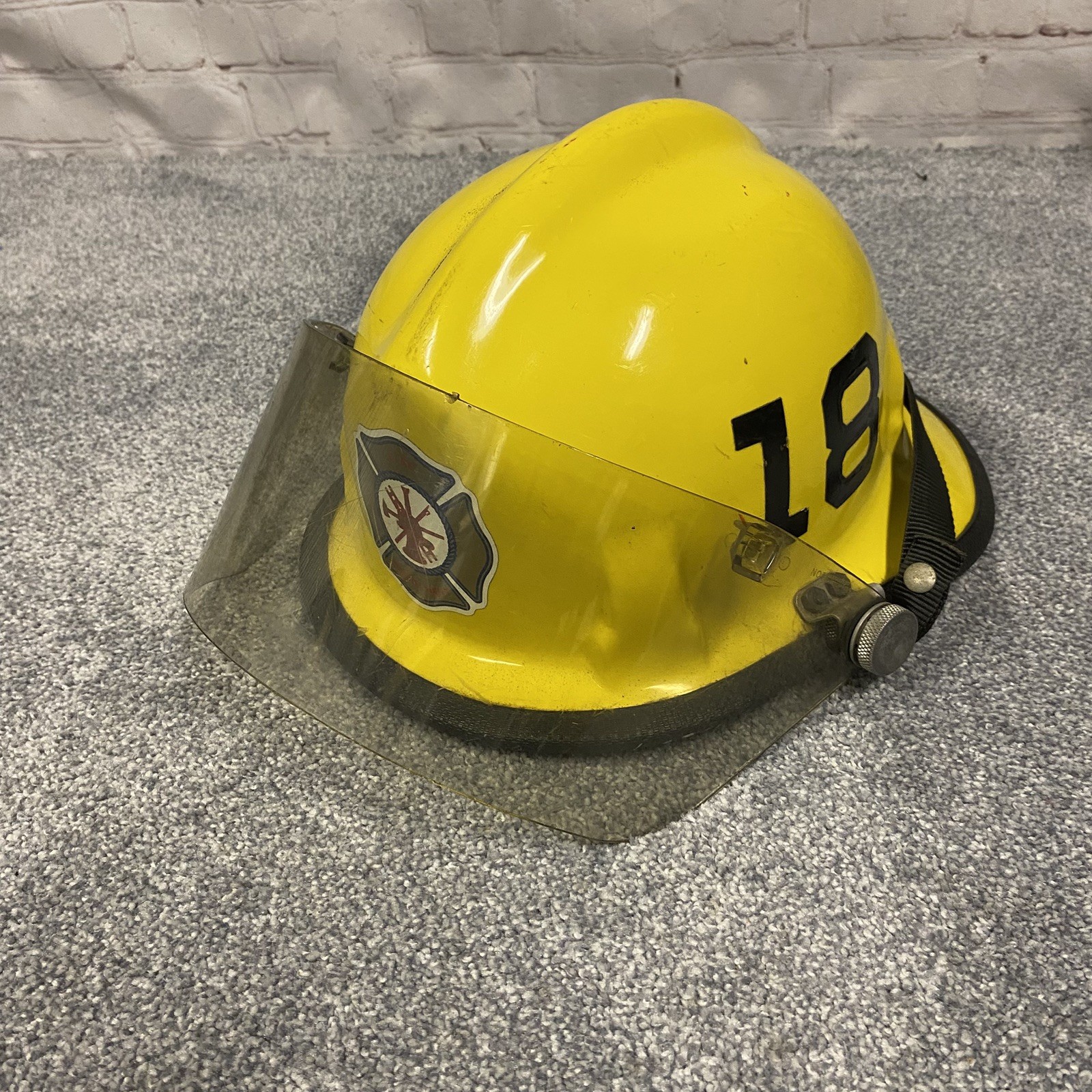 Vintage Rare Cairns Rescue Yellow Fighter Helmet Face Shield NJ