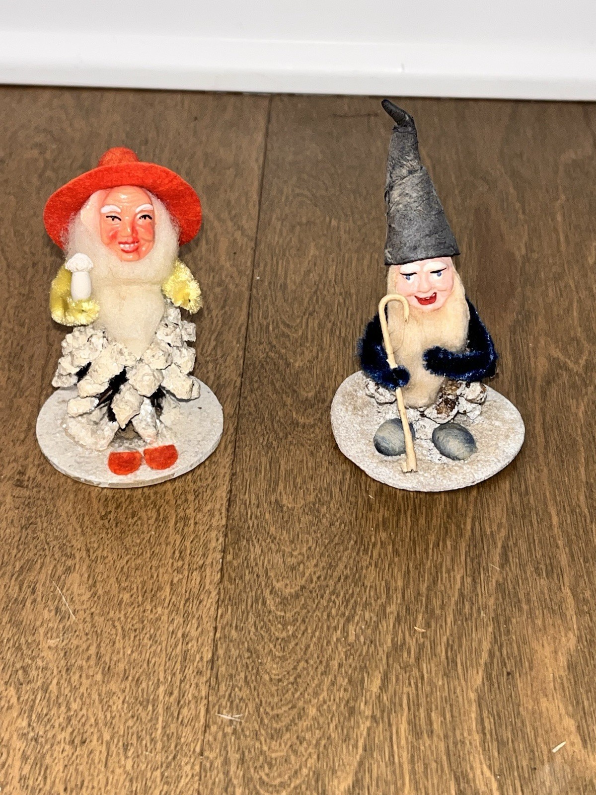 Pine Cone Gnomes Vintage 50’s Christmas Figures 3\