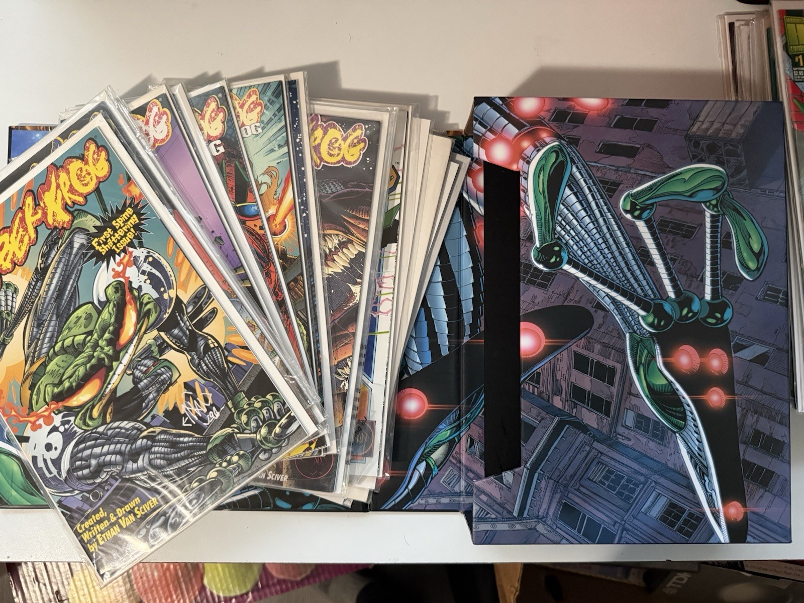 Cyberfrog 90s Comic Collection in Bloodhoney Box (See Pics and Description) EVS