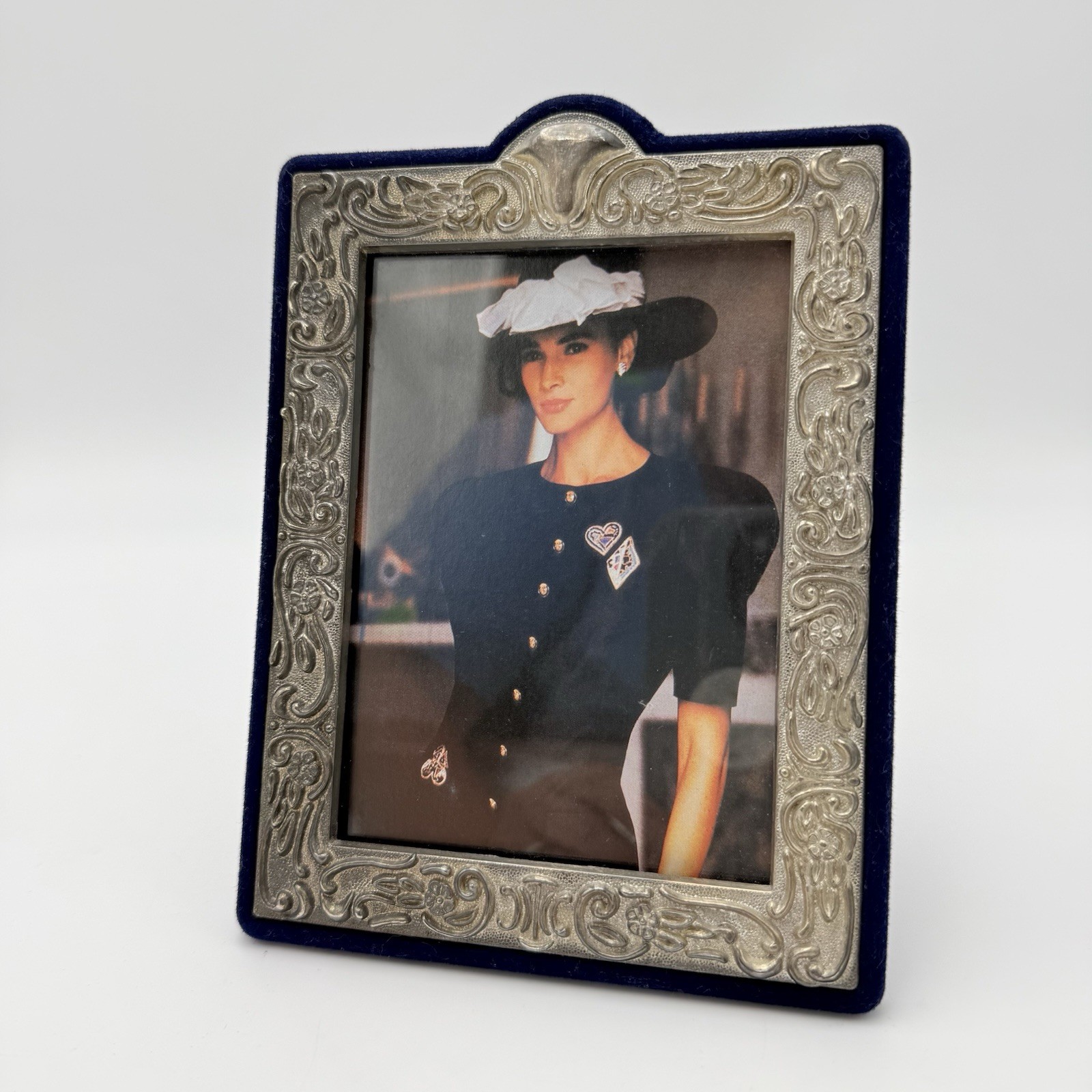 Vtg International Silver Company Silver Plated Ornate Picture Frame 3.5 X 5.5 in Vtg International Silver Company Silver Plated Ornate Picture Frame 3.5 X 5.5 in
