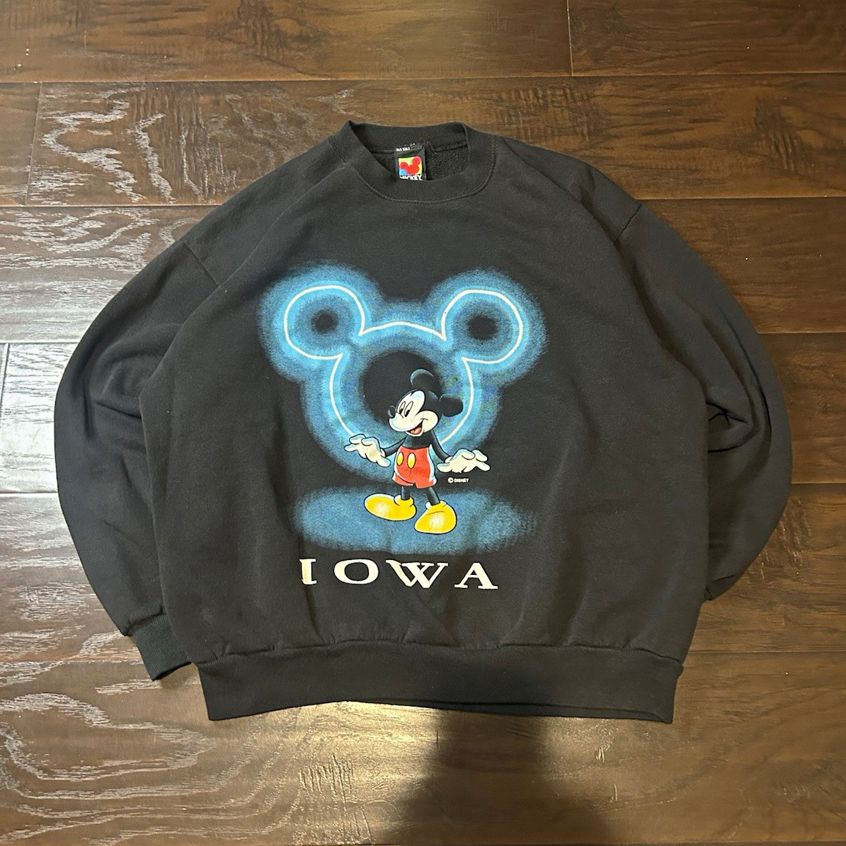 Vtg Mickey Unlimited Disney Mickey Mouse IOWA Graphic Black Crewneck Sweatshirt