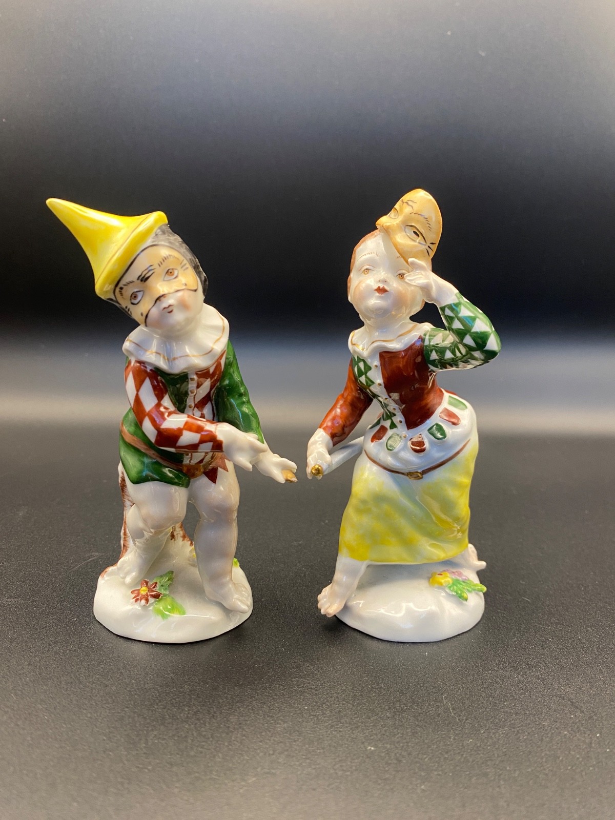 RARE Ernst Bohne Sohne Comedia dell Arte figurine pair  MINT