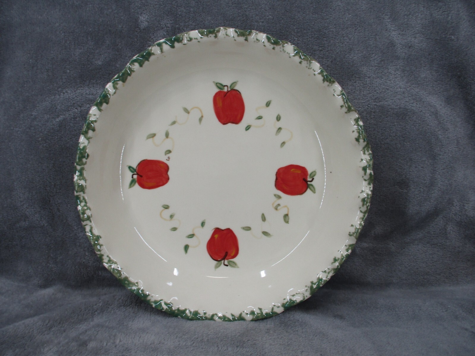 Buckeye Stoneware Pie Dish Round Ruffled Edge Hand Painted Apple 10\