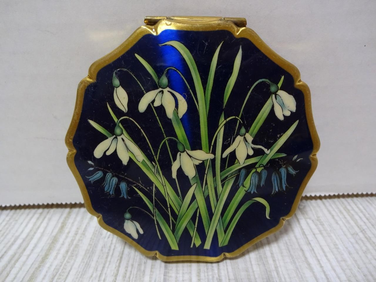VINTAGE STRATTON GOLD TONE GORGEOUS BLUE ENAMEL FLORAL FLOWERS MAKE-UP COMPACT