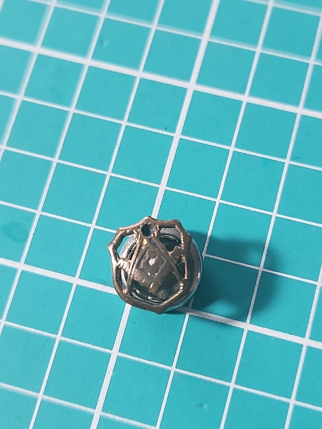 Vtg Freemason Masonic Square Compass Logo Screw Back Gold Tone Lapel Pin