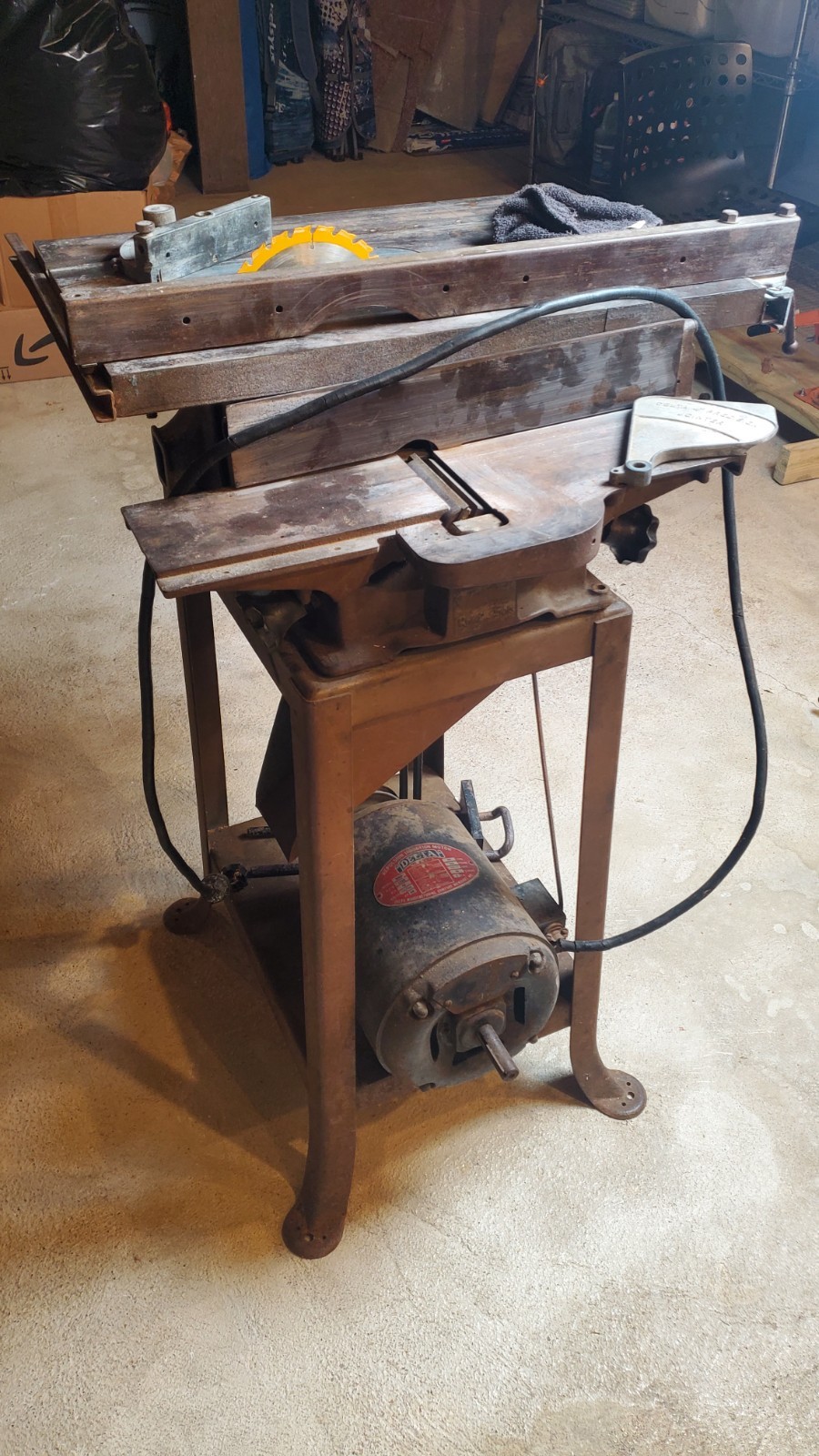 Very Rare 1920s Delta Saw+Jointer Combination, belt driven, works