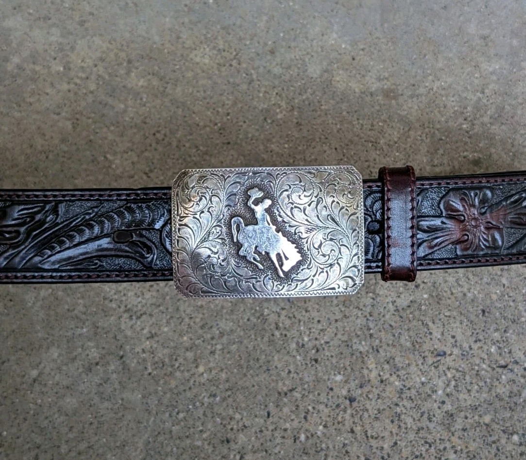VTG STERLING 3x2 Bucking Bronco Western Buckle LK? Resistol Tooled Belt 34 EUC
