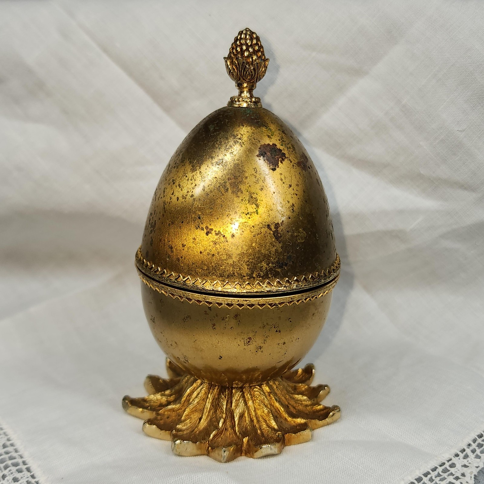 Vintage Evans Gold Tone Egg Perfume Holder Case w/ 2 Glass Bottles Vanity Set