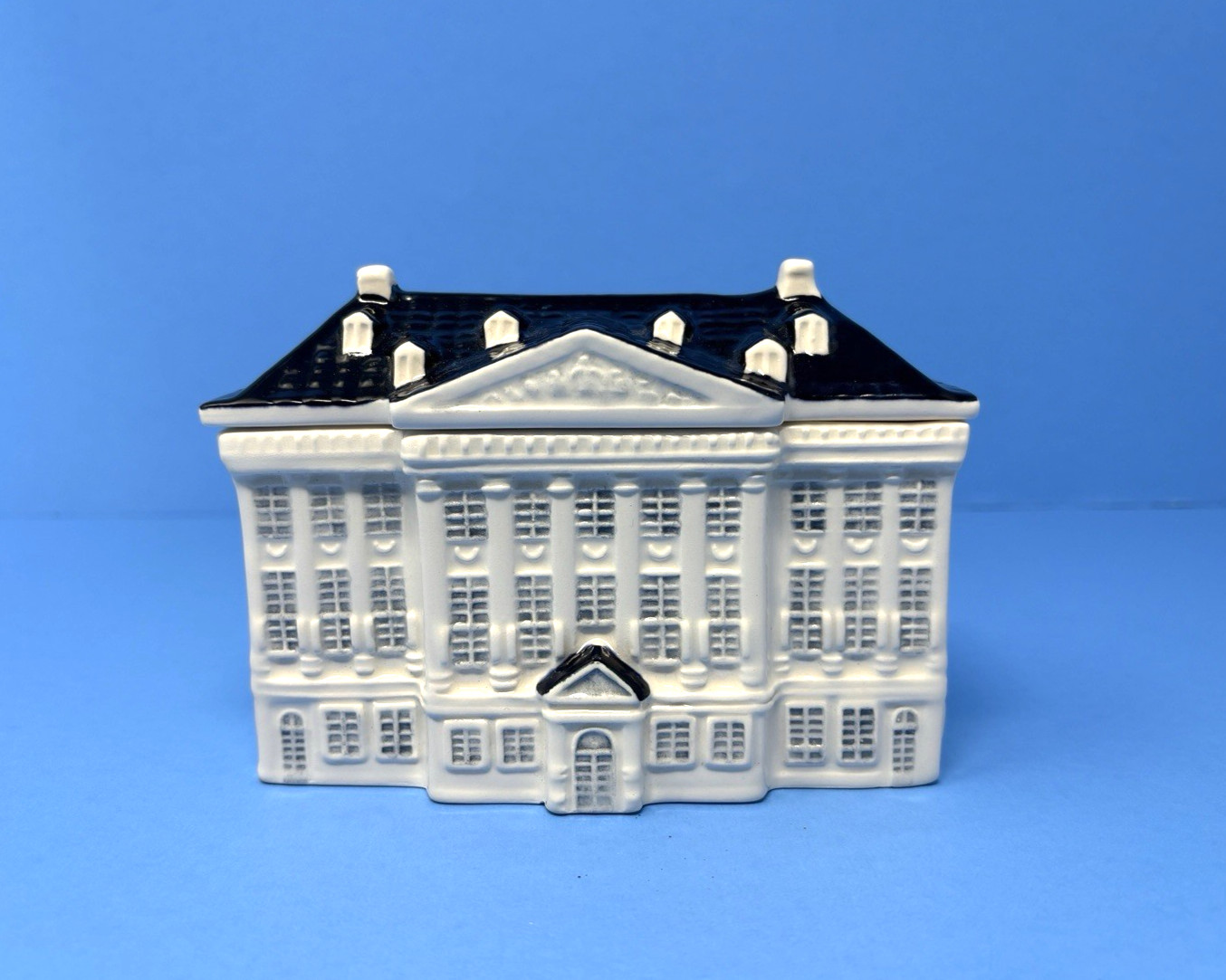 Royal Goedewaagen THE GRAND HOTEL Dutch Admiralty LTD Building Lidded Box -RARE