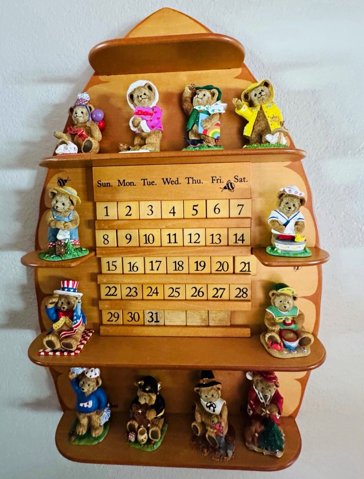 Danbury Mint Wooden Teddy Bear Perpetual Calendar