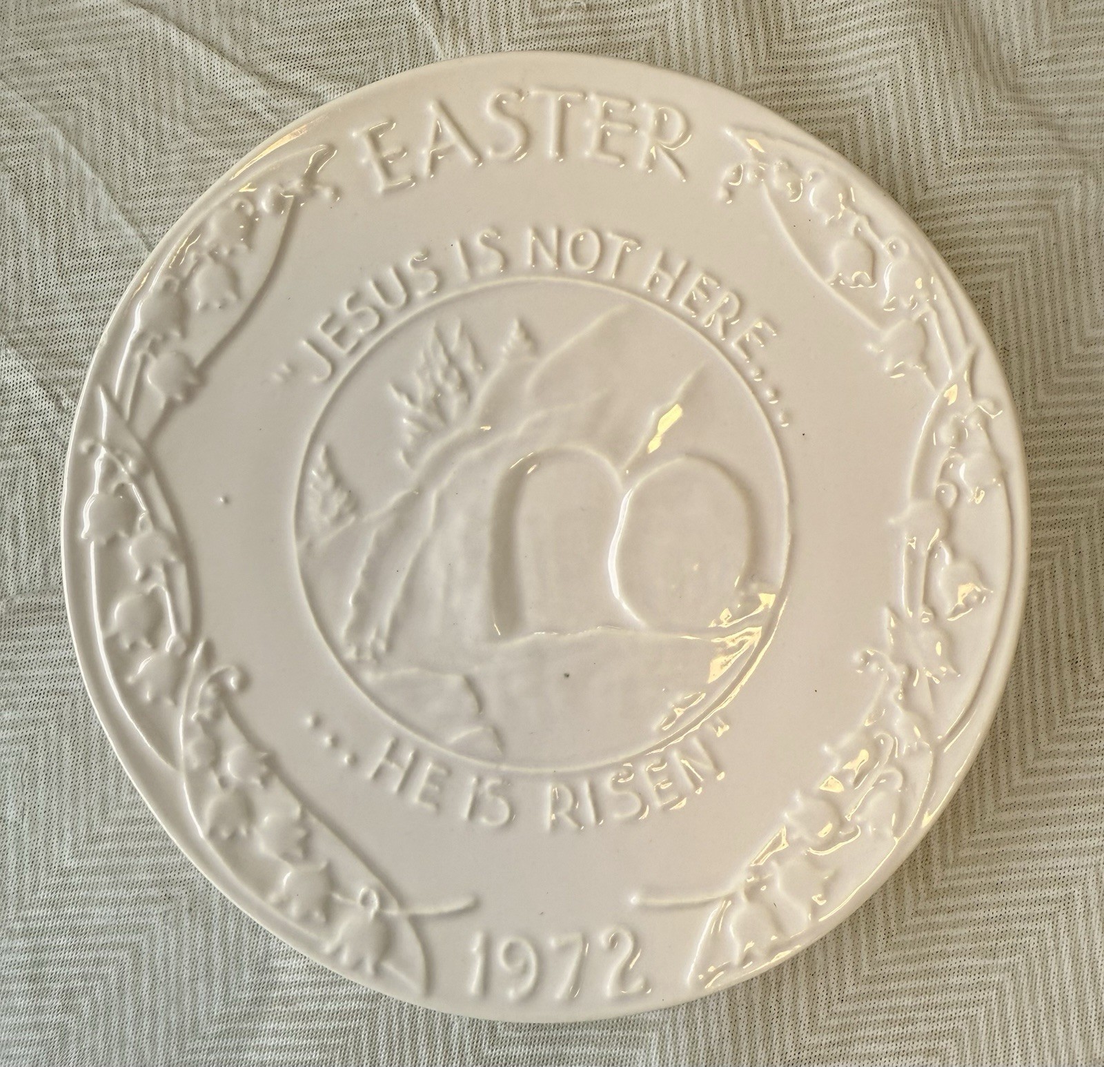 Frankoma Easter Plate 1972 “Jesus Is Not Here He Is Risen” Oral Roberts Tulsa