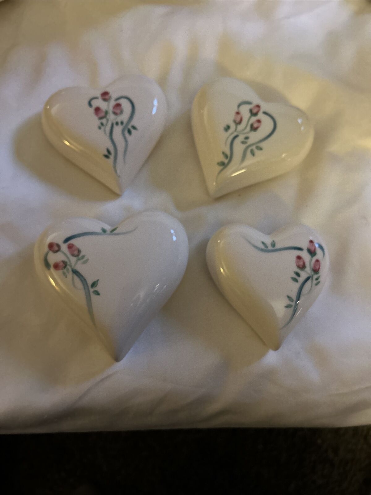 Vintage Lasting Products  Wall Hanging Porcelain Hearts Set Of  4