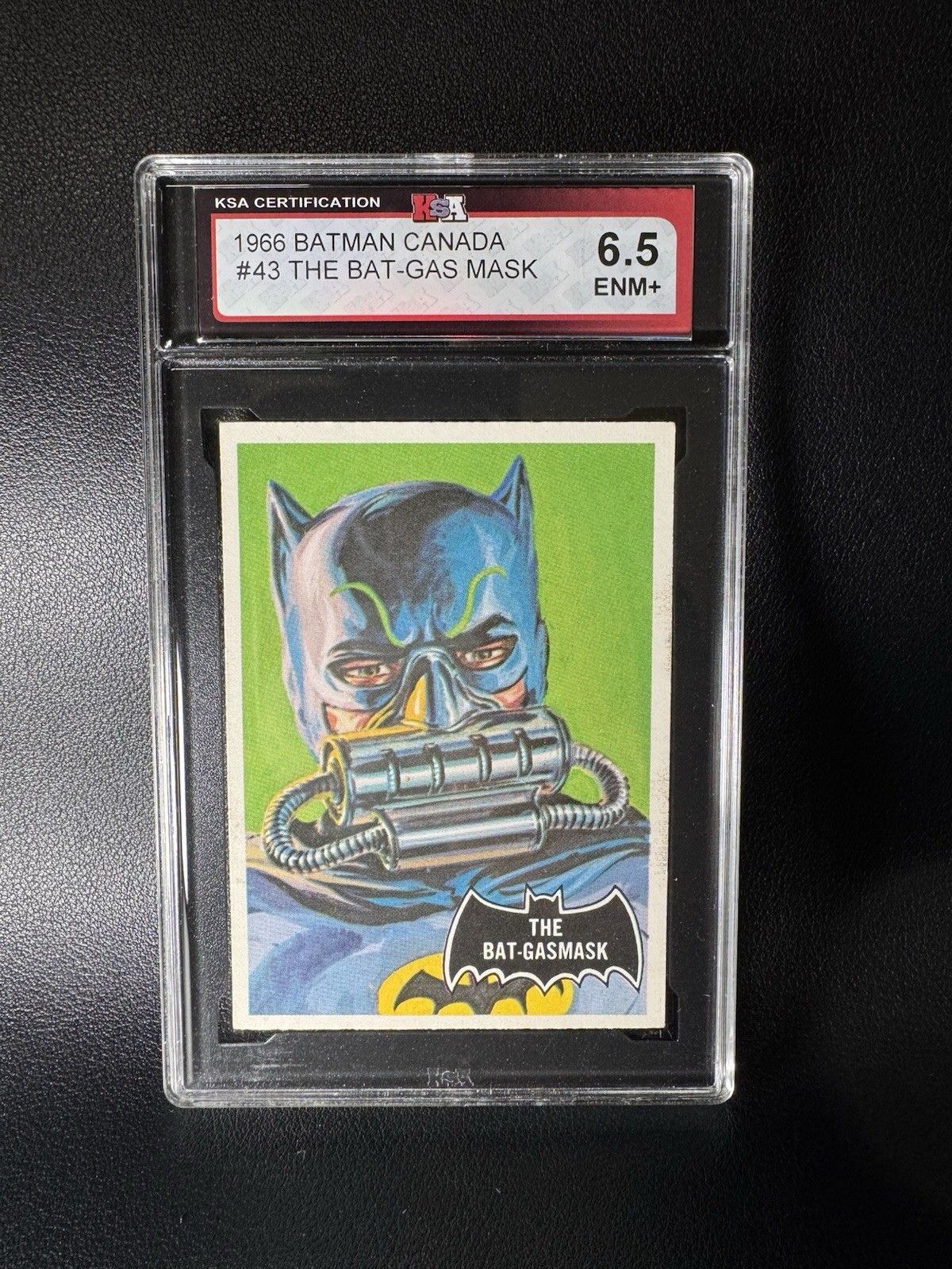 1966 TOPPS Canada BATMAN BLACK BAT #43 The Bat-Gasmask Graded KSA 6.5 super clea 1966 TOPPS Canada BATMAN BLACK BAT #43 The Bat-Gasmask Graded KSA 6.5 super clea